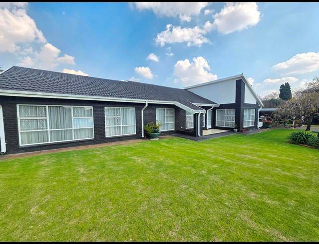 4 BEDROOM HOUSE FOR SALE IN MEYERTON EXT 6